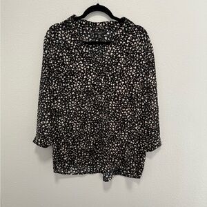 Investments Black and White Patterned Women's Top Size 1X